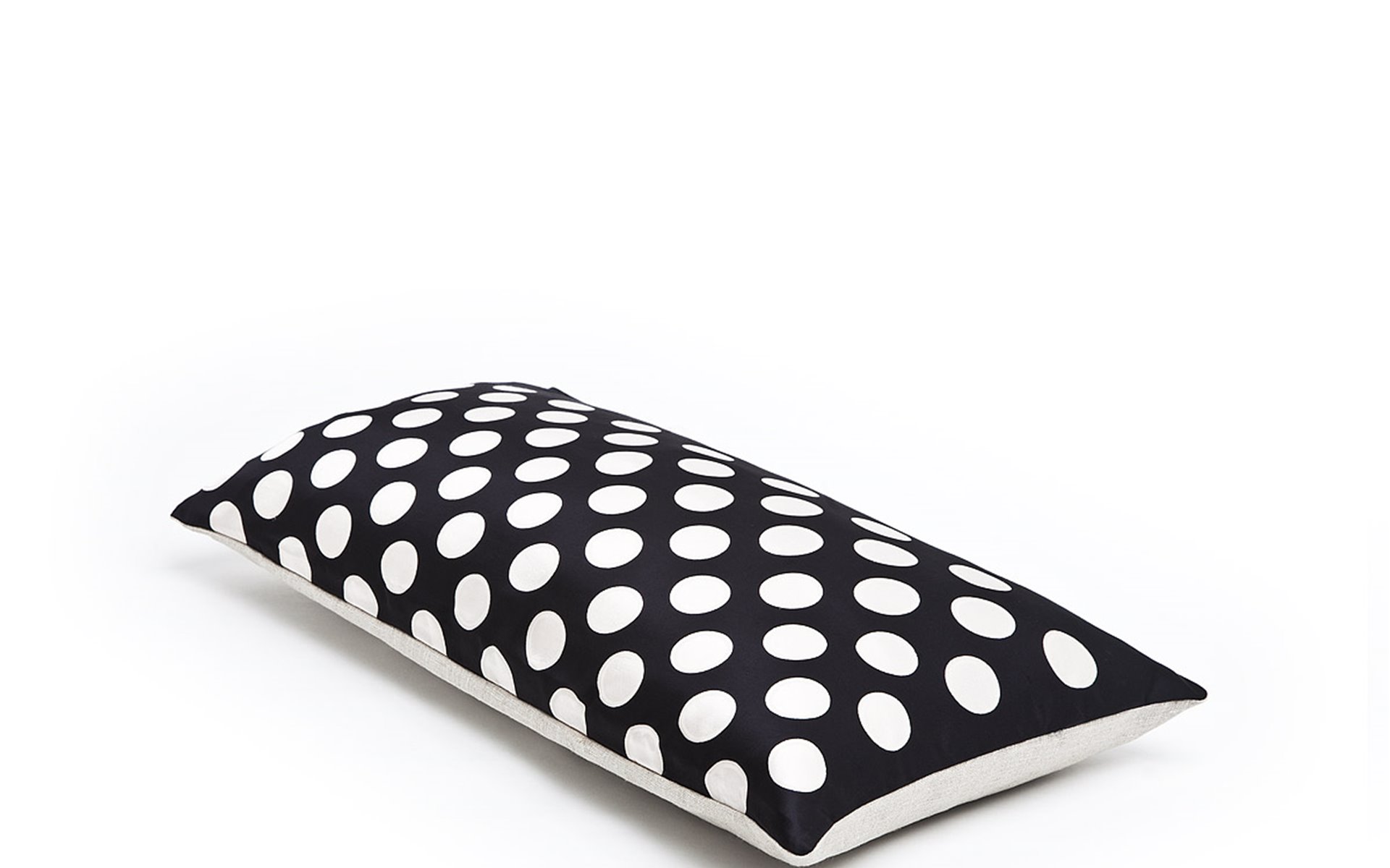 Mrs.Me cushion Vintage 1